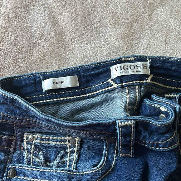 Vigoss capri jeans in size 10 - Picture 3 of 4